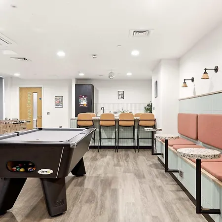 Modern In Apartment Leeds (West Yorkshire)